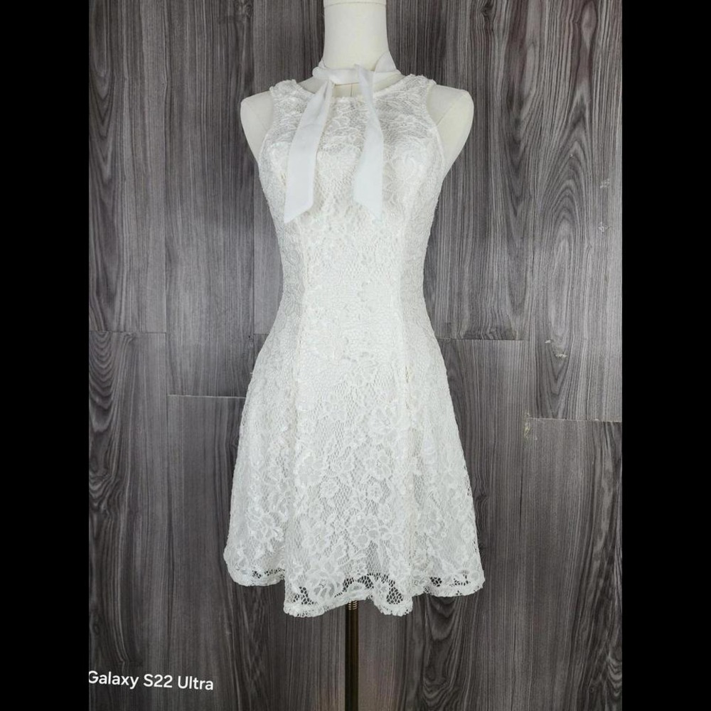 Xtraordinary White Floral Lace Tie Neck Fit and‎ Flare Mini Dress Womens Size S